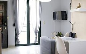 Cozy City Center Apartment